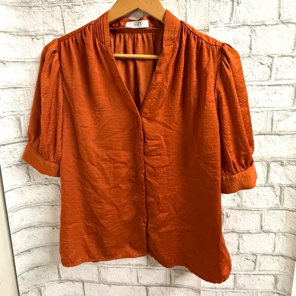 Suzy Shier Rust Orange Button-Front Puff Sleeve Blouse - Picture 7 of 8